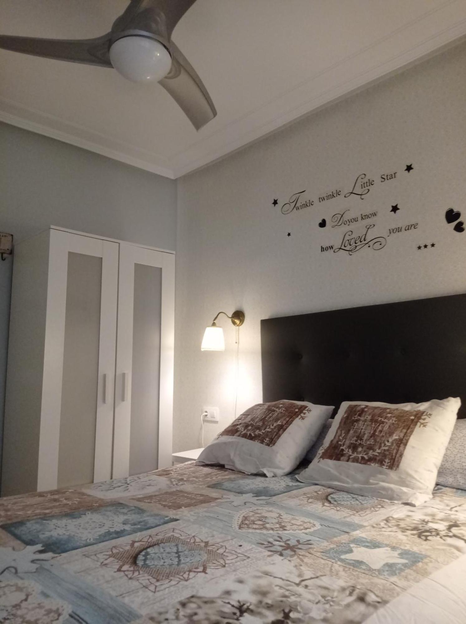 Serendipia Apartamentos 1 洛格罗尼奥 外观 照片